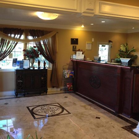 Park Avenue Inn & Suites Викторвилл Экстерьер фото