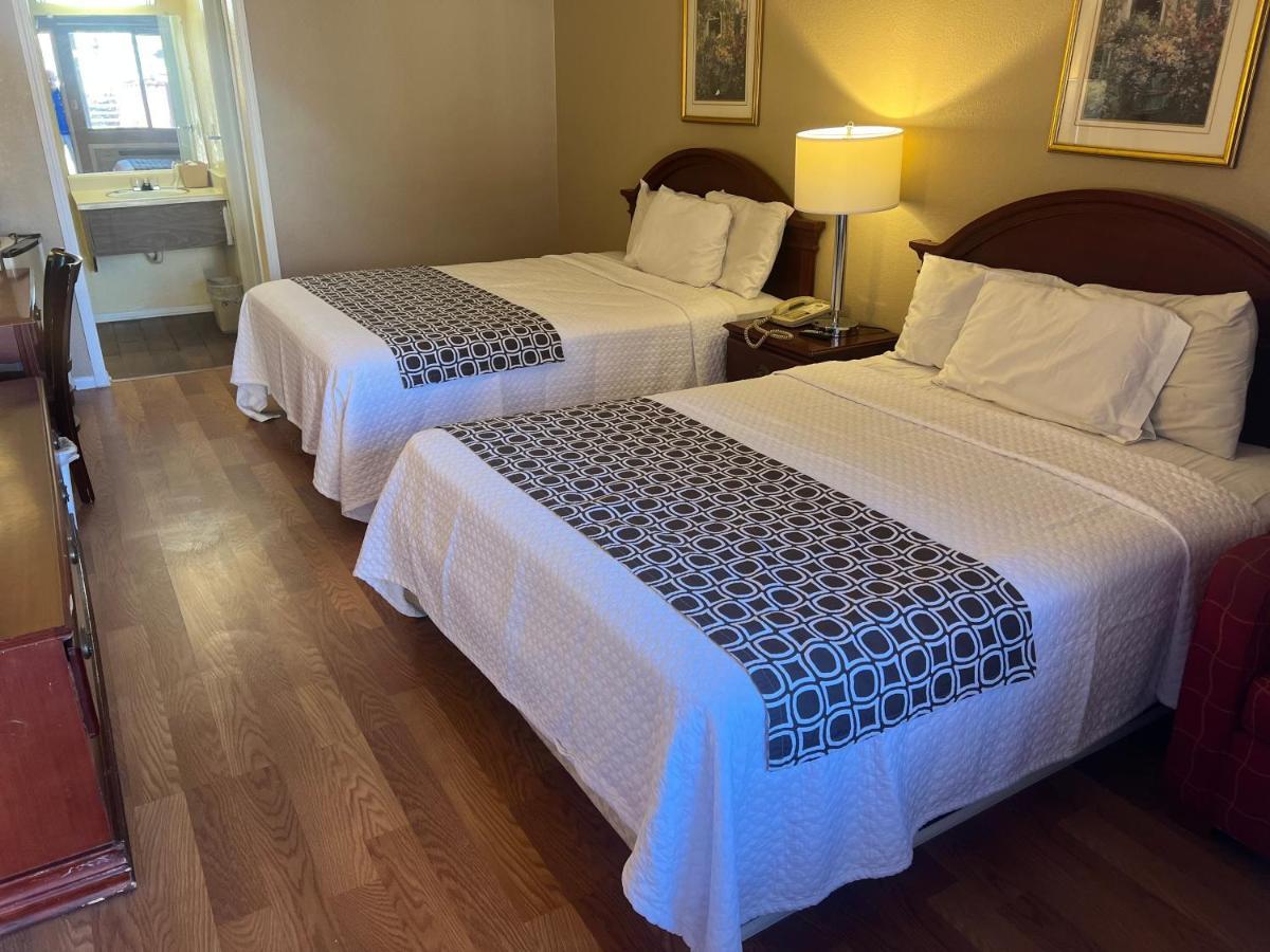Park Avenue Inn & Suites Викторвилл Экстерьер фото