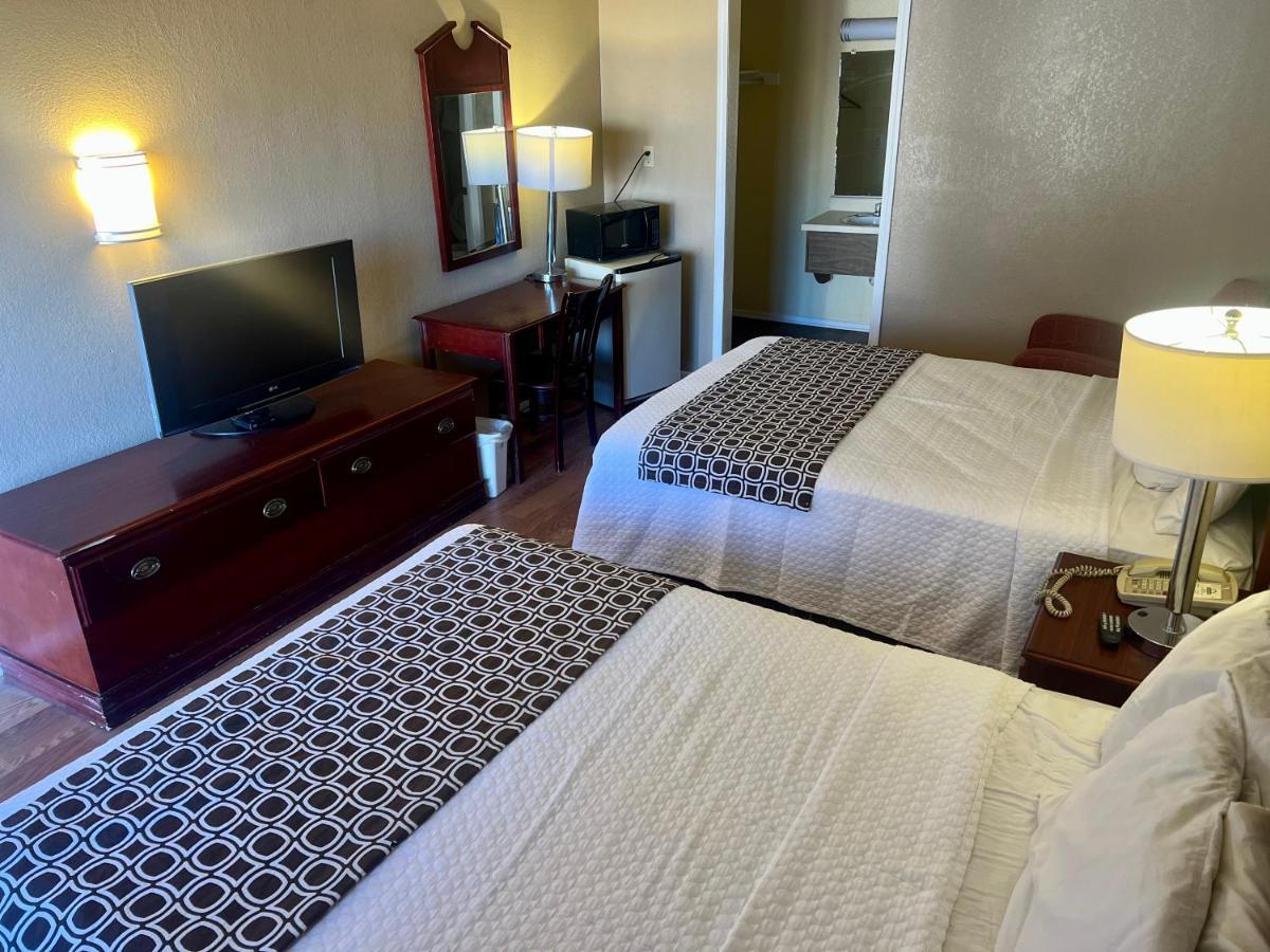 Park Avenue Inn & Suites Викторвилл Экстерьер фото